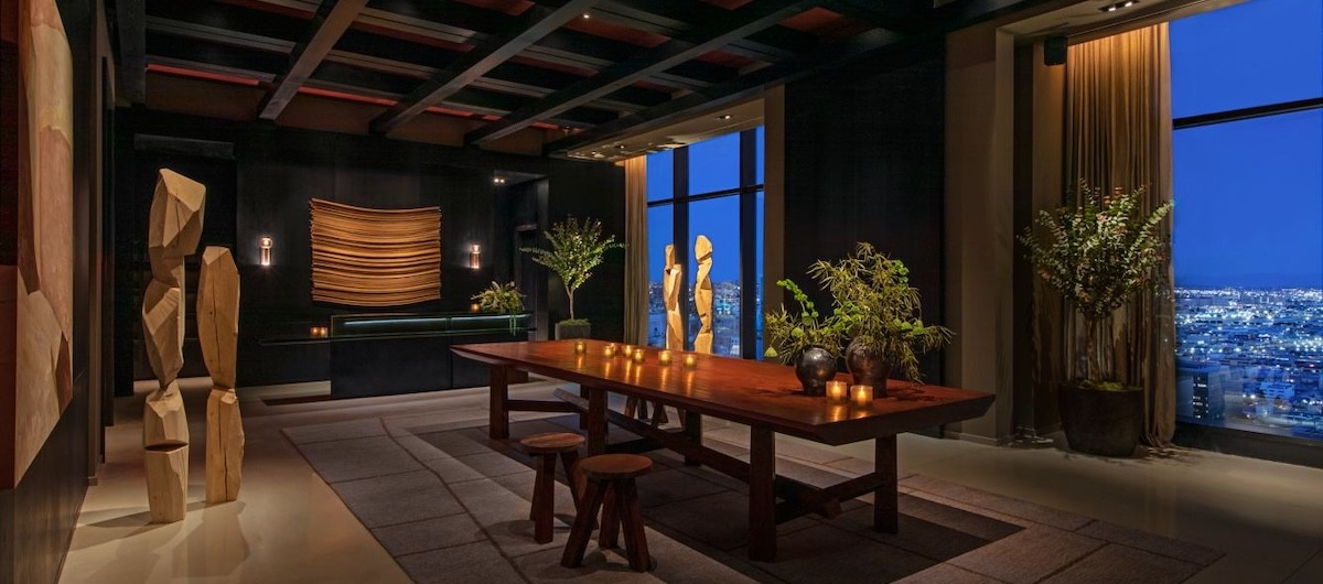 //assets.onlocationexp.com/prod/images/AC Hotel LA Card 2 Lobby.jpeg