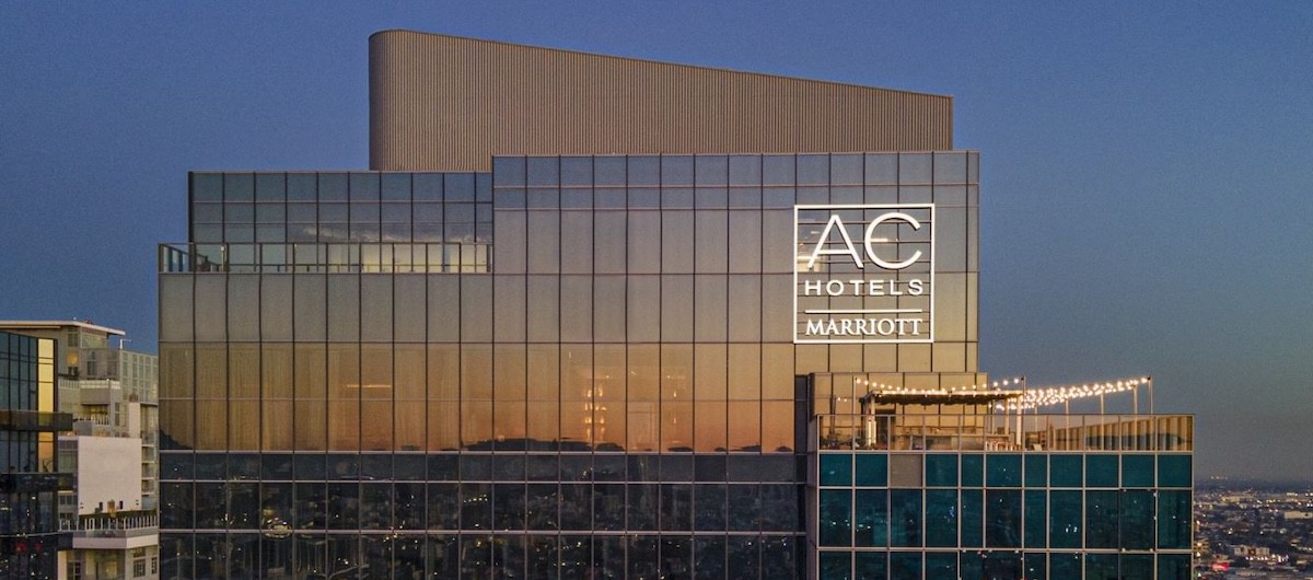 //assets.onlocationexp.com/prod/images/AC Hotel LA Card 4 Exterior.jpeg