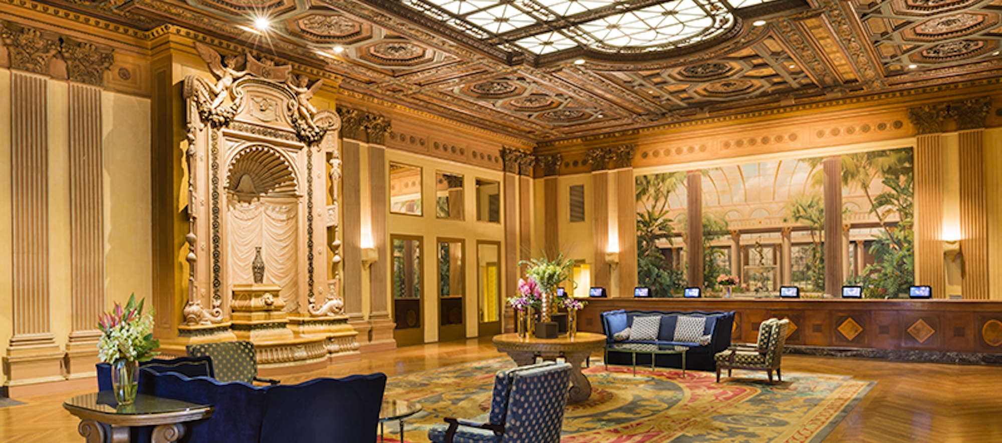 //assets.onlocationexp.com/prod/images/Biltmore Card 5 Lobby.jpg