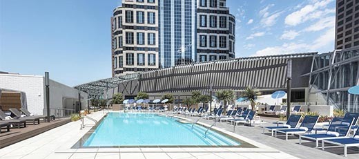 //assets.onlocationexp.com/prod/images/InterContinental Los Angeles Downtown Pool.jpeg